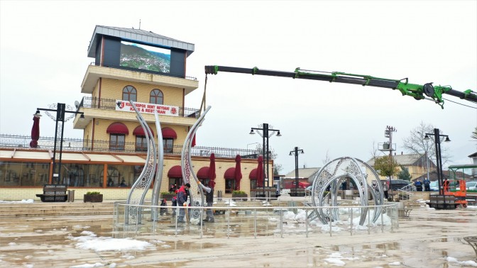 Başiskele Belediyesi’nden “Deprem Şehitlerimiz” Anısına Anıt