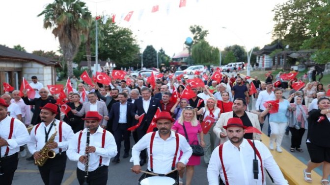 Derince’de coşkulu Zafer Bayramı kutlamaları