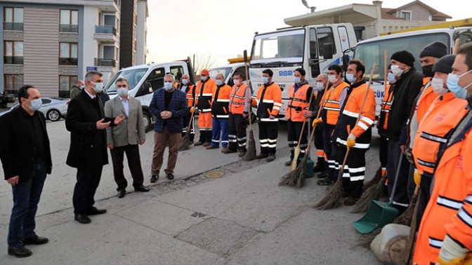 GÖLCÜK BELEDİYESİ TEMİZLİK SEFERBERLİĞİ BAŞLATTTI