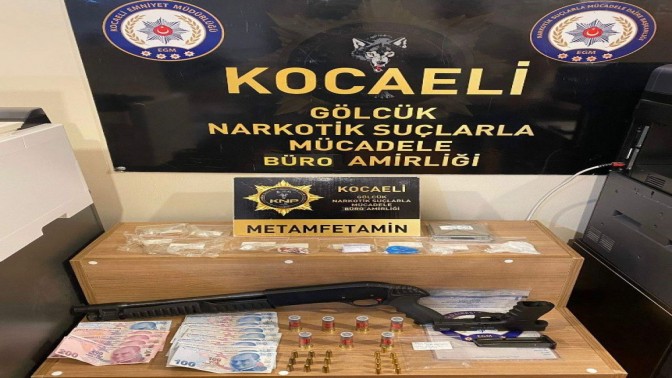 Kocaeli’de narkotikten 2 farklı uyuşturucu operasyonu