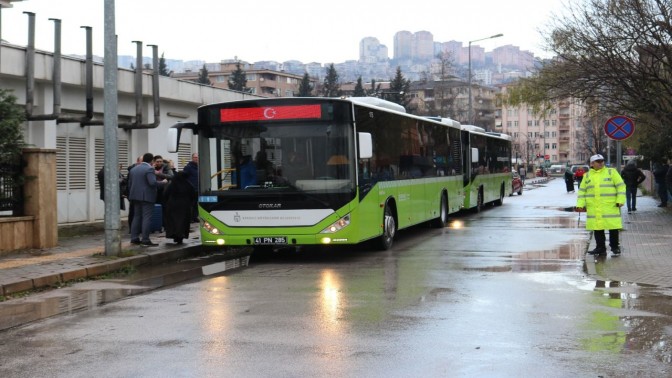 Kocaeliden sağlık çalışanları deprem bölgesine gitti!