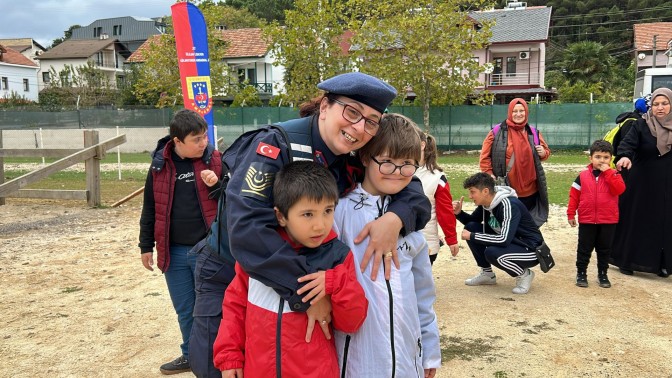 Körfez Belediyesi özel çocukları unutmadı