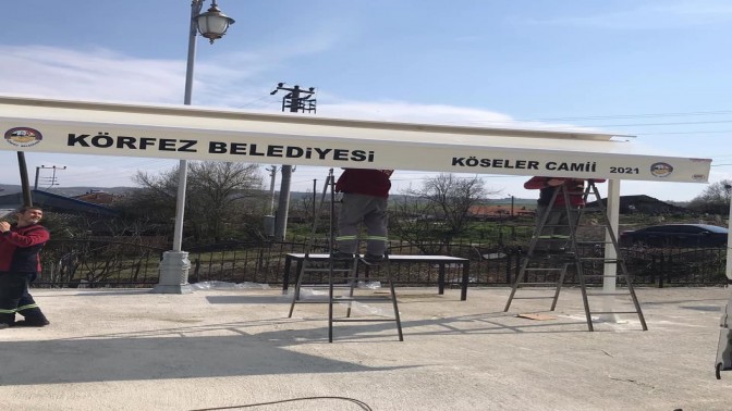 Köseler Camii’nin Bahçesine Tente Yapıldı