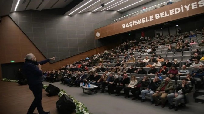 Mete Yarar, Başiskelede Türkiyenin 100. yılını anlattı