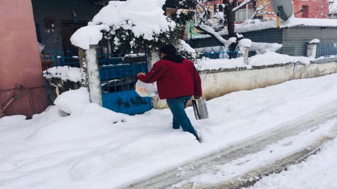 Soğuk Havada, Sıcak Hizmet